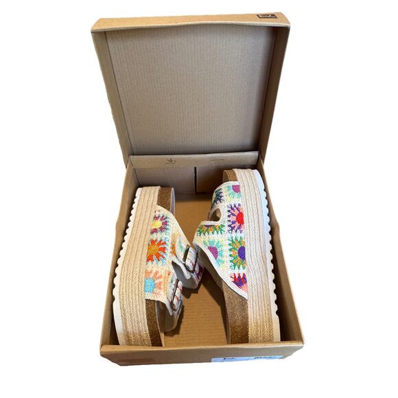 NWT 10 Cream Sandals Dirty Laundry Pretends Plays Crochet Platform granola boho - Picture 6 of 7